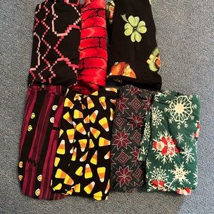 Lularoe TC leggings HOLIDAY